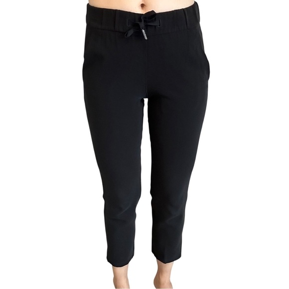 Lululemon On The Fly Pant *Woven 27" Sweatpants Cropped Black Size 2 Extra Small - Picture 1 of 6